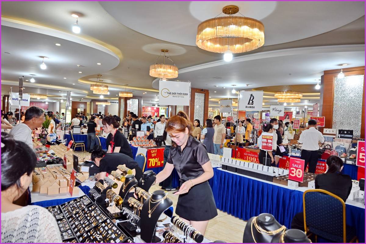 Chương trình khuyến mãi Nha Trang Mega Sale 2026 tưng bừng mùa hè mua sắm hàng hiệu