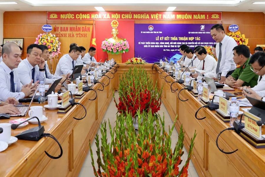 UBND tỉnh Hà Tĩnh làm việc với Tập đoàn Bưu chính Viễn thông Việt Nam để ký kết “Thỏa thuận hợp tác phát triển khoa học, công nghệ, đổi mới sáng tạo và chuyển đổi số giai đoạn 2026 - 2030”