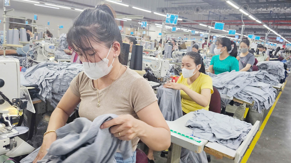 Doanh nghiệp dệt may tại Huế tăng giá trị sản phẩm để giữ nhịp tăng trưởng xuất khẩu