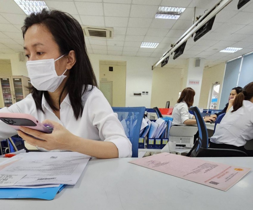 Việc Quảng Ngãi thí điểm đánh giá cán bộ bằng KPI được xem là bước chuyển đáng chú ý trong quản trị công vụ, khi hiệu quả công việc được lượng hóa rõ hơn, góp phần tăng tính minh bạch và trách nhiệm trong bộ máy hành chính.