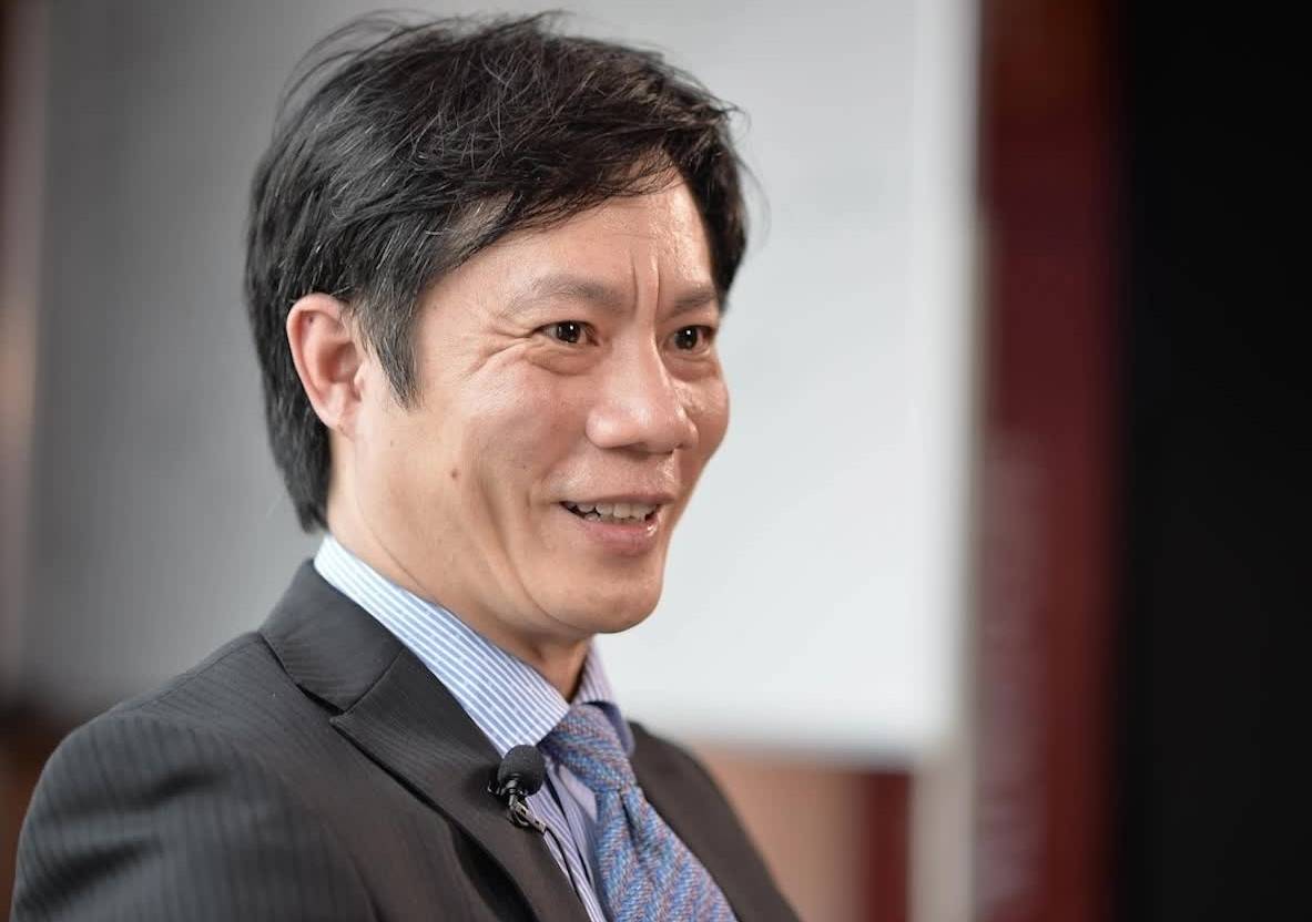 TS. Lê Duy Bình: Lãi suất khó giảm sâu khi áp lực vĩ mô gia tăng