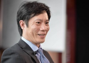 TS. Lê Duy Bình: Lãi suất khó giảm sâu khi áp lực vĩ mô gia tăng
