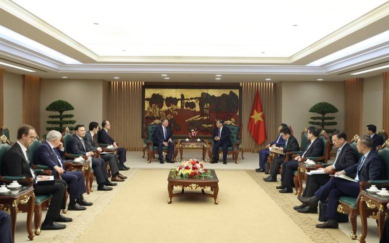 Phó Thủ tướng Thường trực đề nghị Tập đoàn Zarubezhneft và PetroVietnam quan tâm thúc đẩy hợp tác, chuyển giao công nghệ ở các lĩnh vực mà Việt Nam có nhiều tiềm năng, lợi thế - Ảnh: VGP/Phương Nguyên