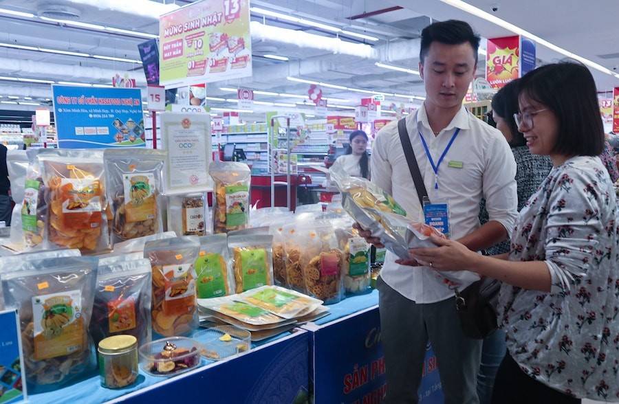 Nghệ An tổ chức kết nối, đưa sản phẩm OCOP và đặc sản vào siêu thị