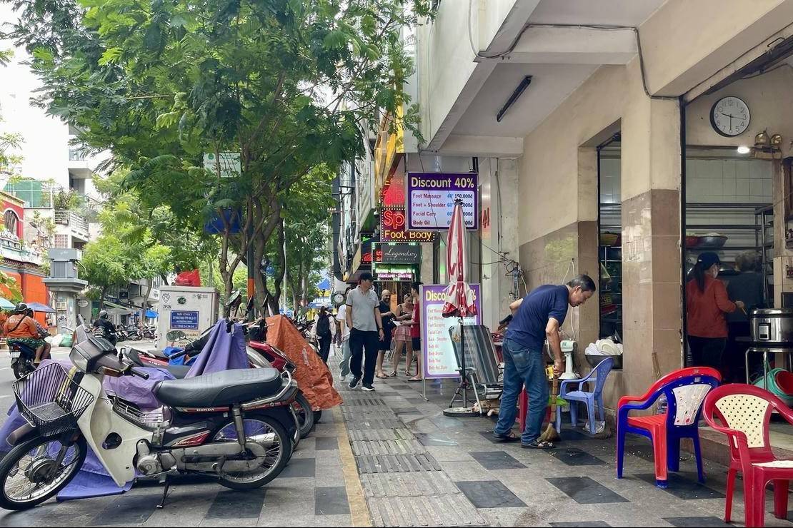 TP. Hồ Chí Minh thí điểm số hóa quản lý lòng đường, vỉa hè trong 18 tháng