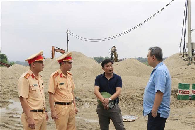Lào Cai tạm dừng 13 mỏ cát chưa đủ điều kiện, siết chặt quản lý tài nguyên khoáng sản