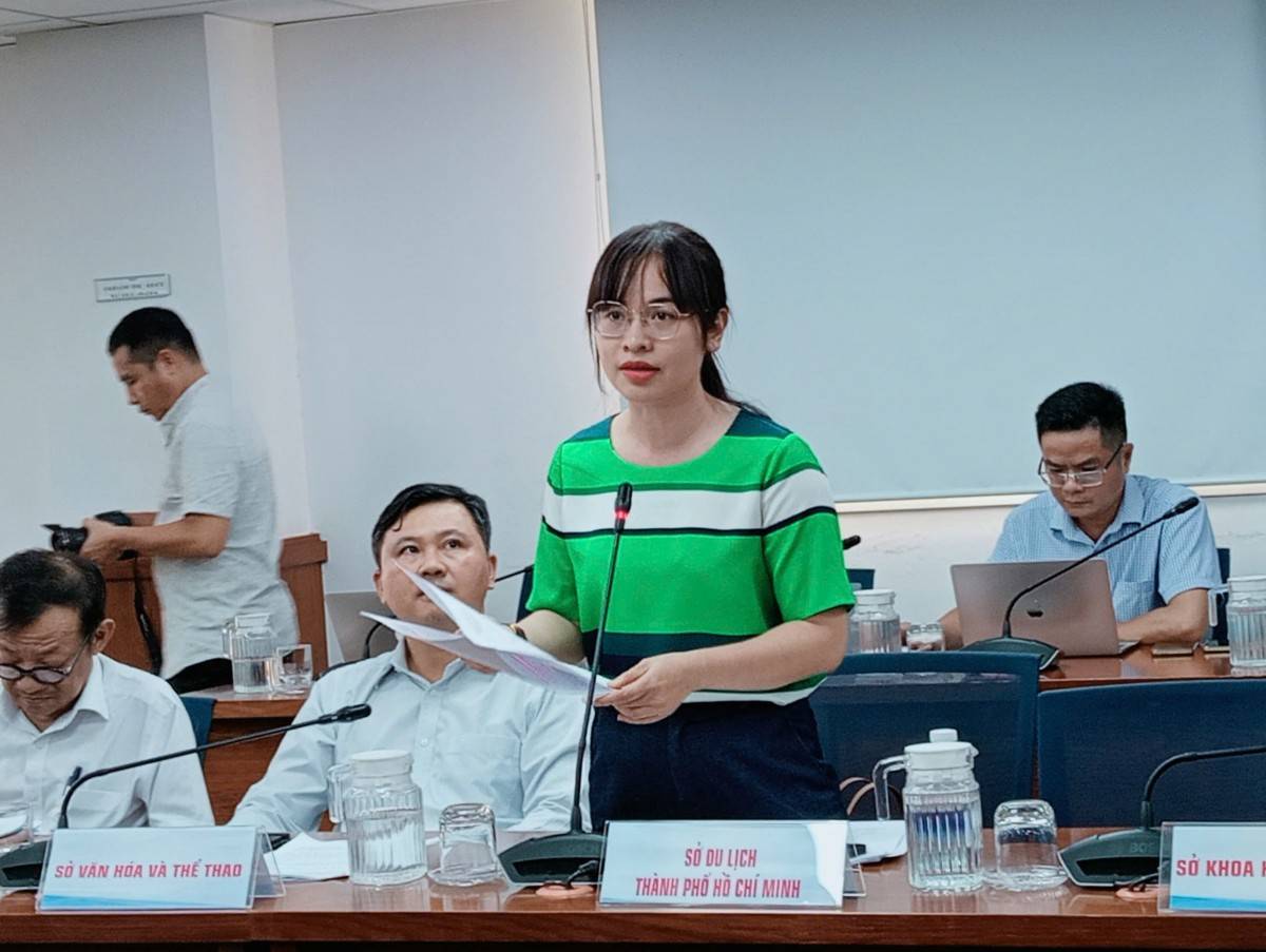bà Vương Đình Nguyên Hằng - Phó Trưởng phòng Phòng Quản lý cơ sở lưu trú du lịch, Sở Du lịch TP. Hồ Chí Minh