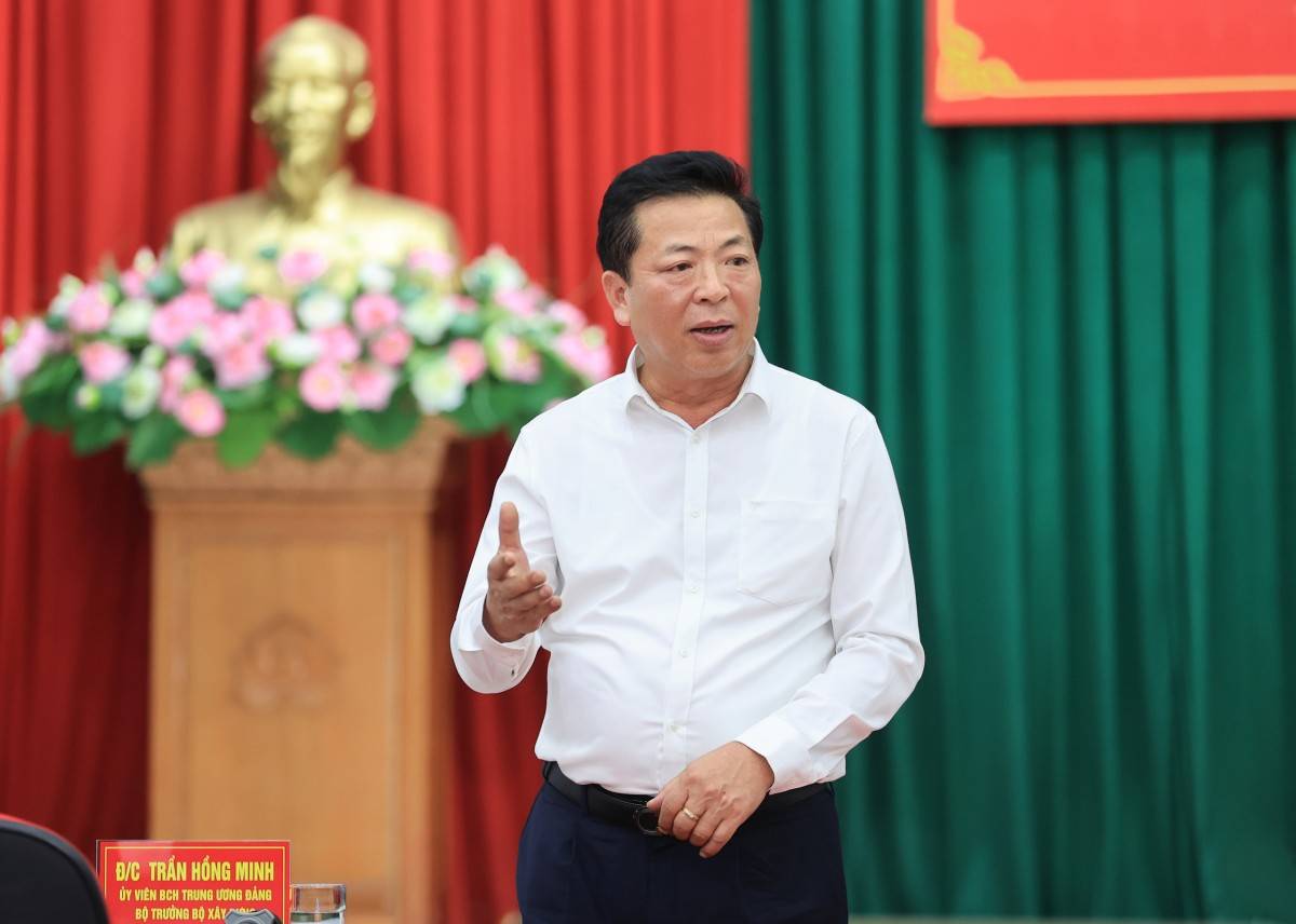 Bộ trưởng Bộ Xây dựng Trần Hồng Minh: Phát triển đường sắt phải làm chủ công nghệ chiến lược