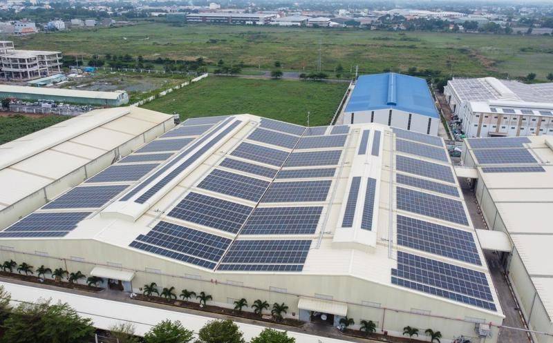 Nhiều doanh nghiệp sản xuất đẩy mạnh đầu tư năng lượng tái tạo nhằm sử dụng hiệu quả nguồn lực và nâng cao năng lực cạnh tranh trong bối cảnh chuyển đổi xanh.