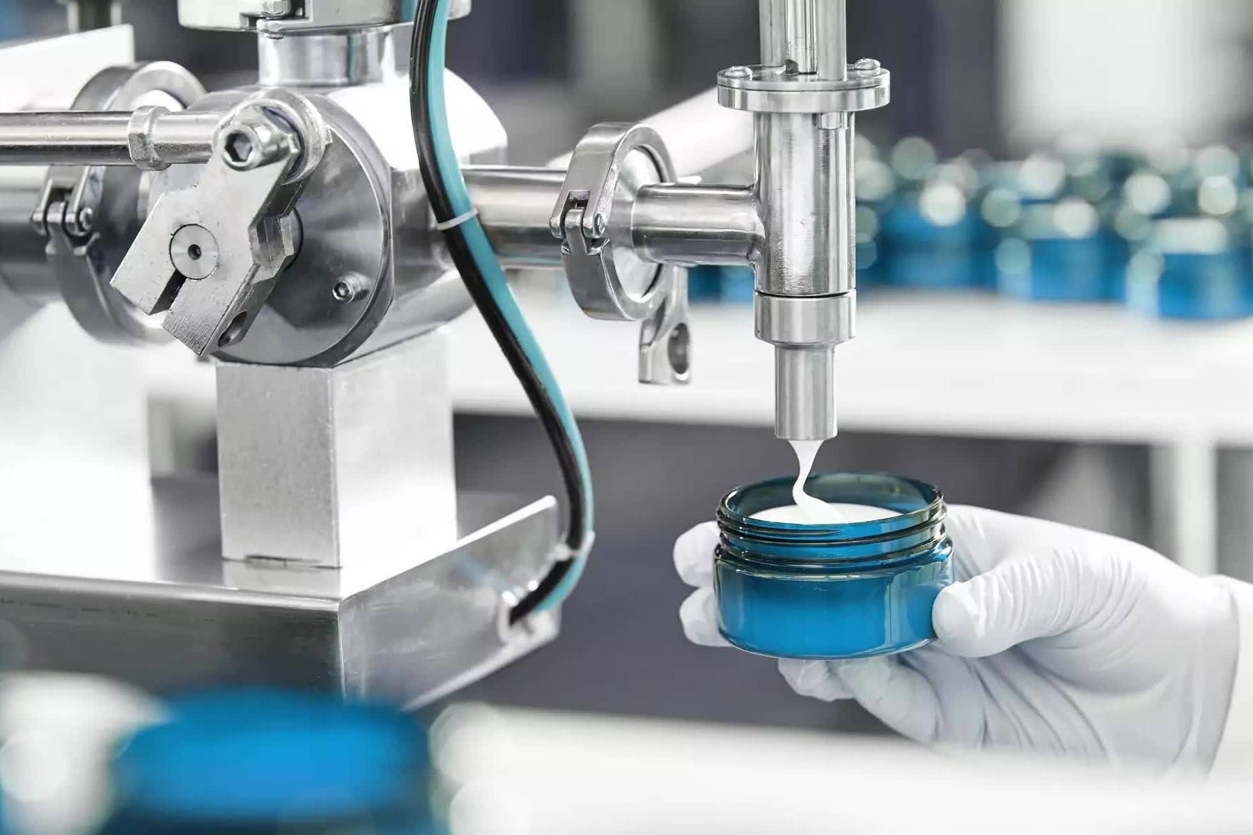 Đề xuất siết chuẩn sản xuất mỹ phẩm theo CGMP, giảm chồng chéo thủ tục cấp phép
