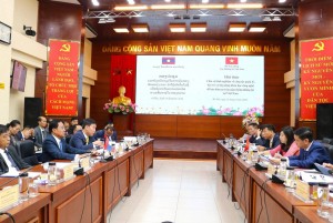 Việt Nam - Lào tăng hợp tác phát triển giao thông thông minh và quản lý đường bộ số