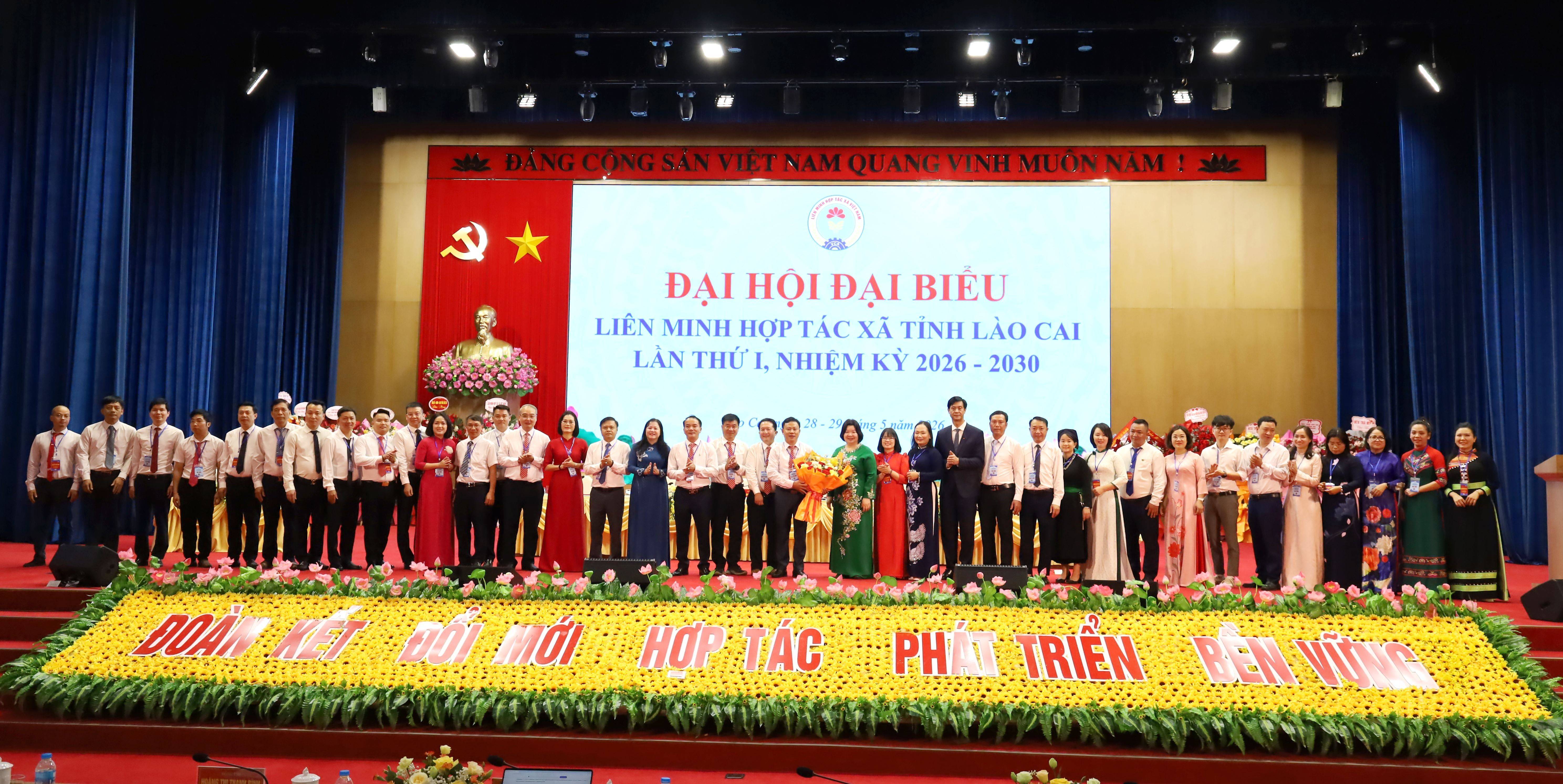Ban Chấp hành Liên minh Hợp tác xã tỉnh  Lào Cai lần thứ I, nhiệm kỳ 2026 - 2030 ra mắt Đại hội