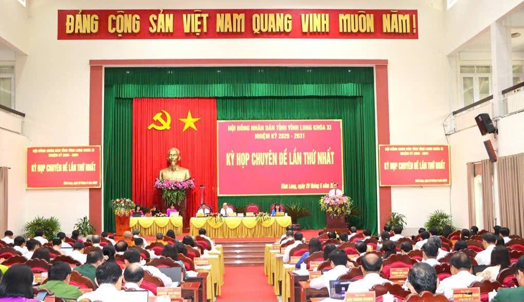 Toàn cảnh kỳ họp