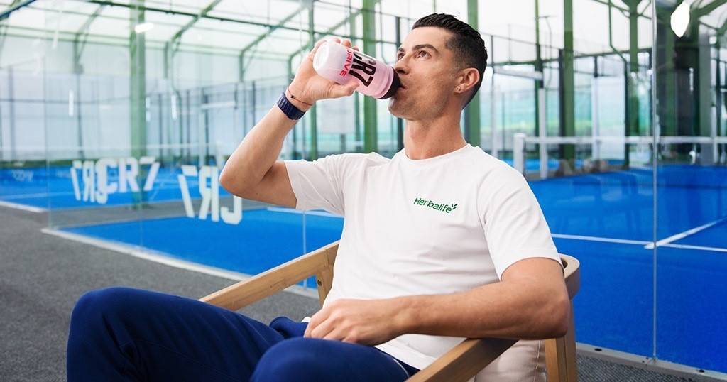 ”, Cristiano Ronaldo chia sẻ. “Tôi đã đồng hành cùng Herbalife trong nhiều năm và tin tưởng vào sức mạnh của việc nạp năng lượng có cấu trúc và nhất quán. 