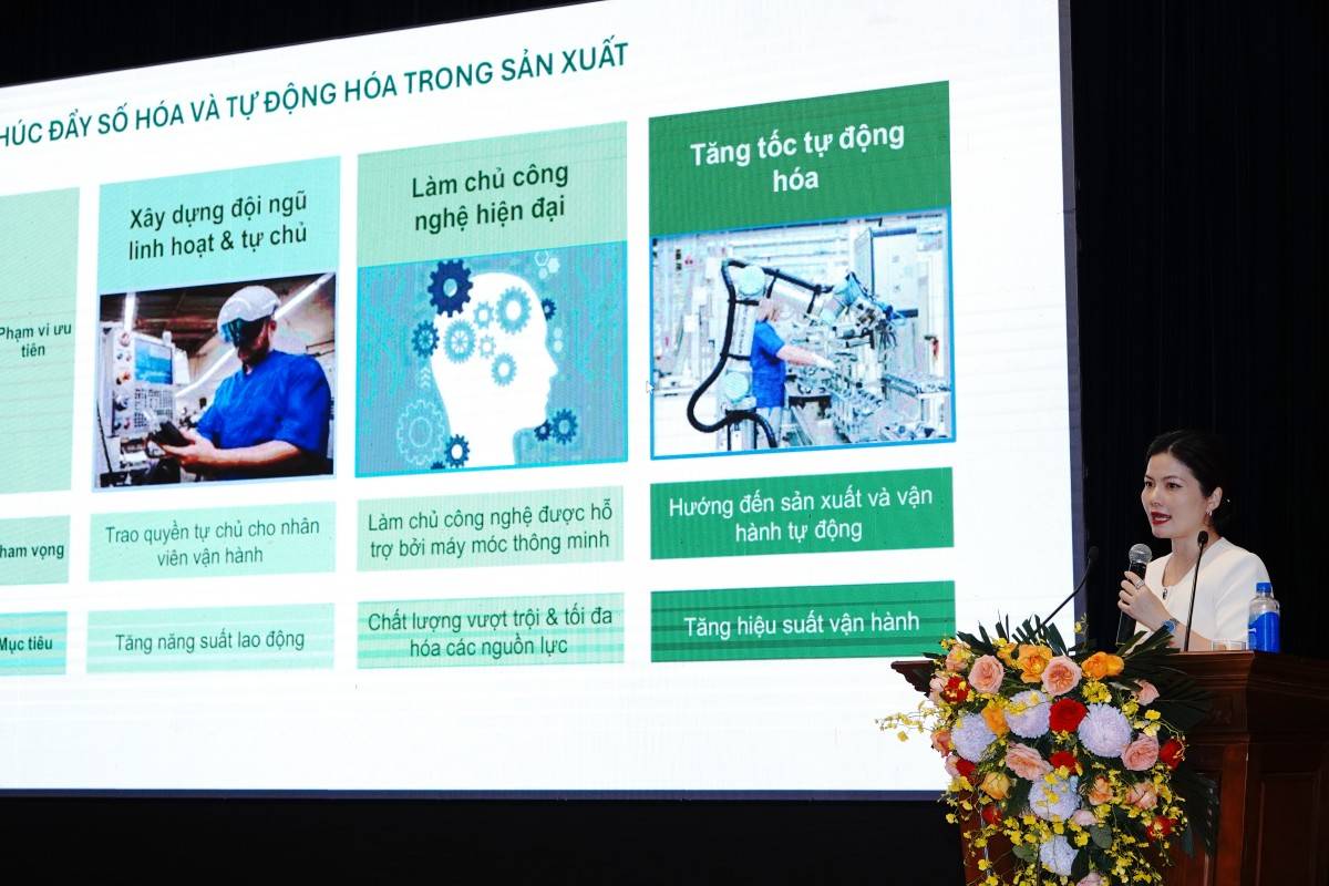 Bà Lê Thị Hoài Thương, Giám đốc Đối ngoại, Nestlé Việt Nam, phát biểu tham luận về Ứng dụng khoa học công nghệ và chuyển đổi số trong ngành sữa 