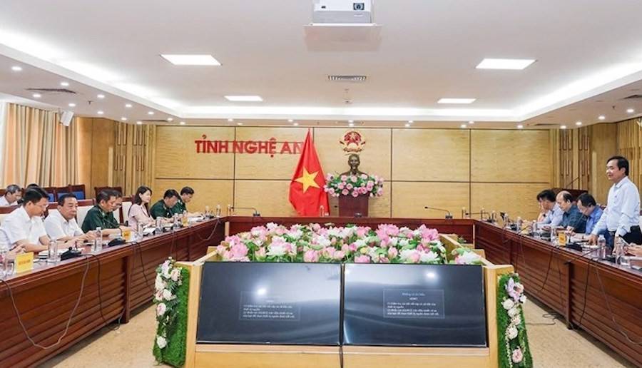 Đoàn công tác của Bộ Nông nghiệp và Môi trường về chống khai thác hải sản bất hợp pháp, không báo cáo và không theo quy định (IUU) vừa làm việc với UBND tỉnh Nghệ An. 