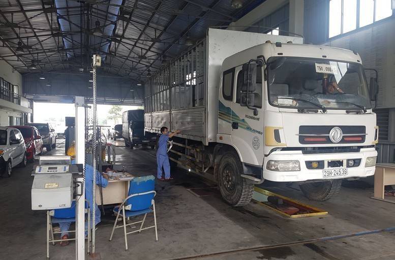 Rút ngắn một nửa thời gian cấp phép hoạt động và chứng nhận đăng kiểm từ 1/6