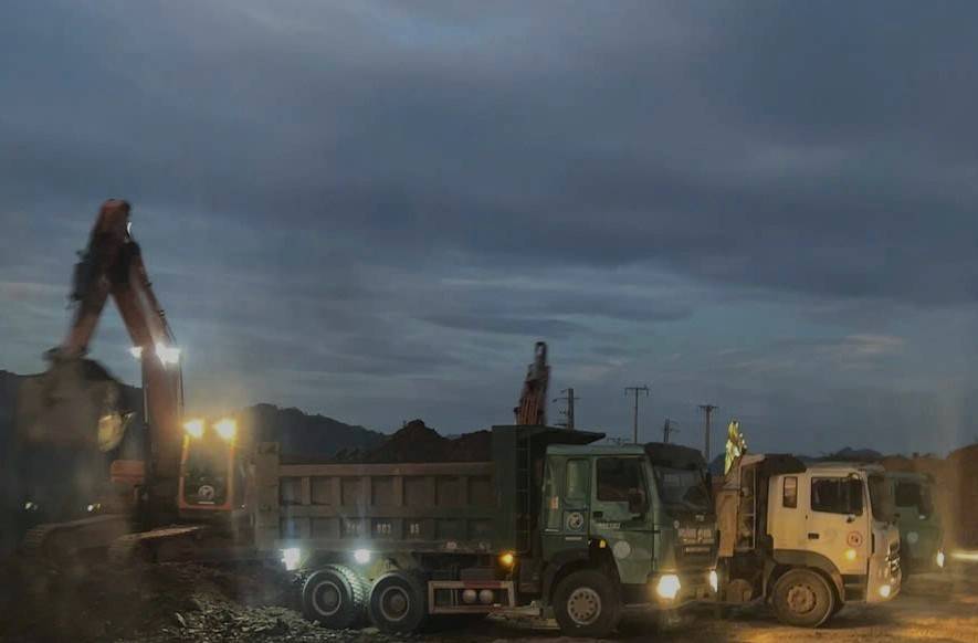 529 người, 241 máy 