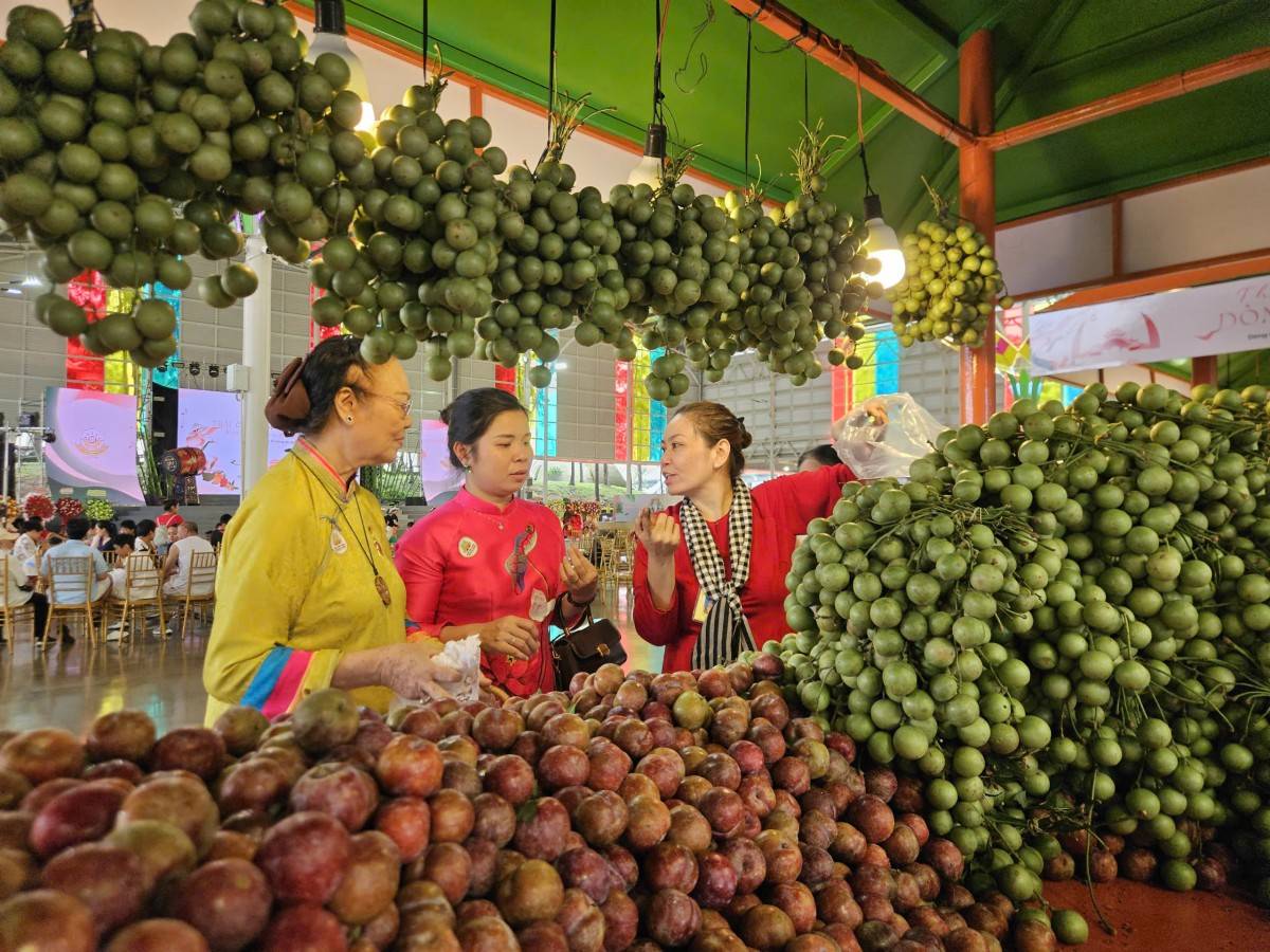 Thưởng thức hàng trăm đặc sản Phương Nam tại lễ hội trái cây Nam Bộ