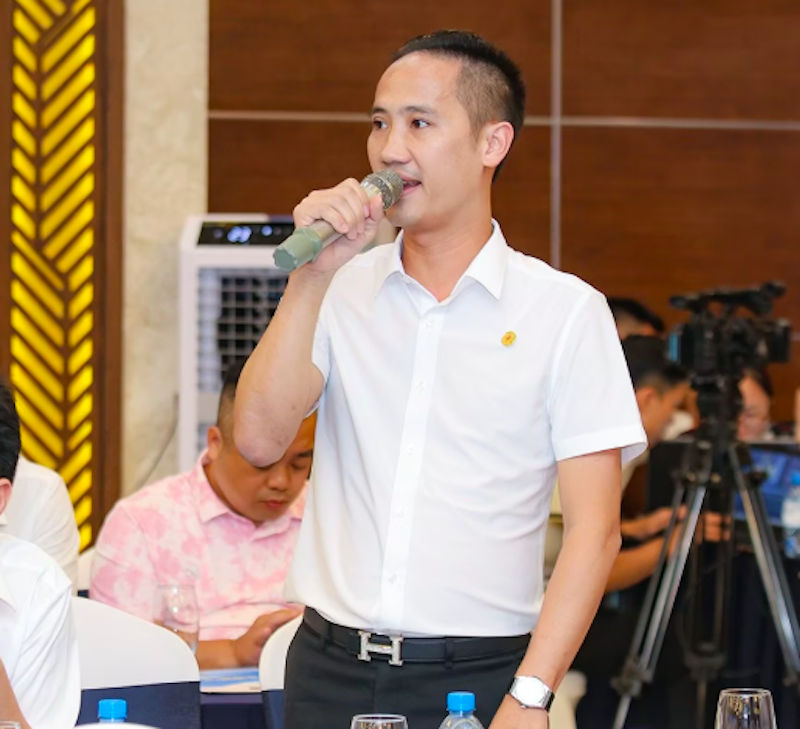 Tổng Giám đốc Công ty TNHH Thương mại Vật liệu xây dựng Tiến Trường (TP. HCM) nêu một số vấn đề tại Phiên đối thoại