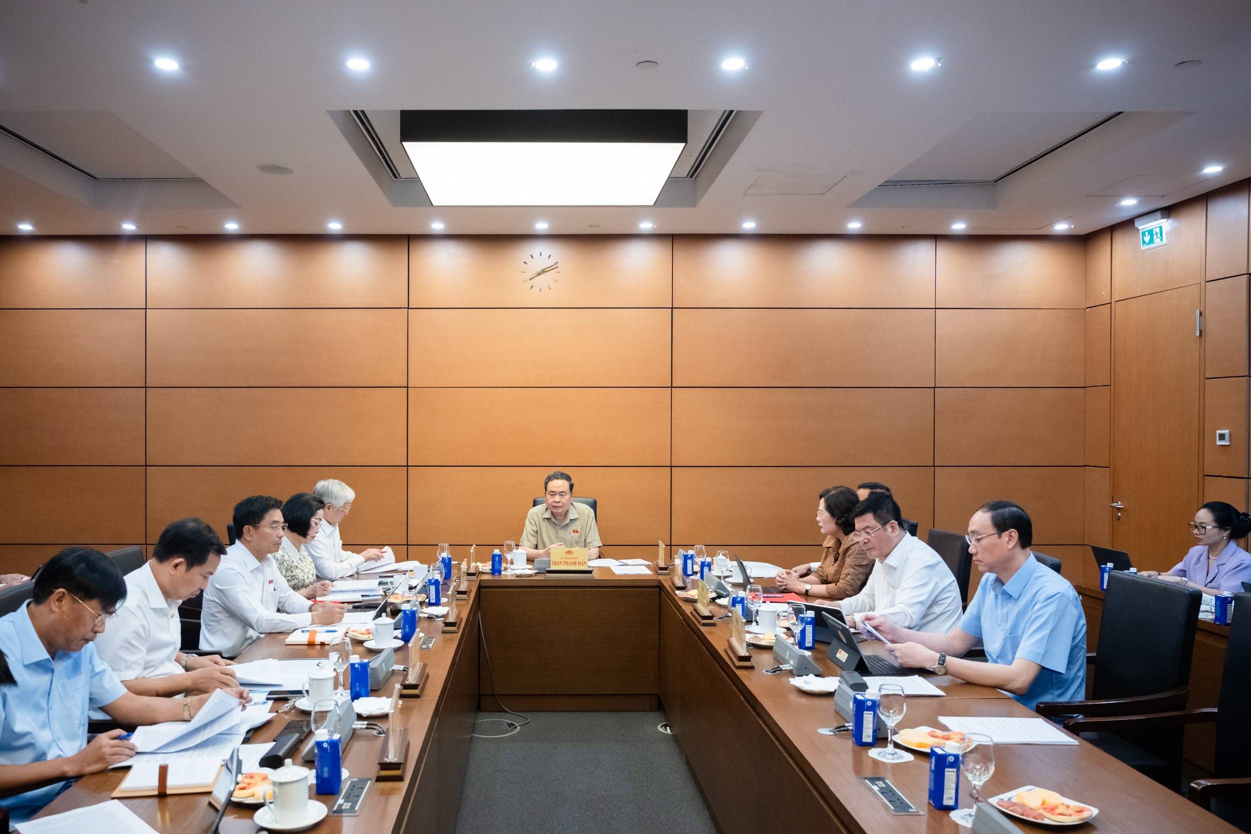 Chủ tịch Quốc hội Trần Thanh Mẫn: Đổi mới tư duy lập pháp để hiện thực hóa mục tiêu tăng trưởng hai con số