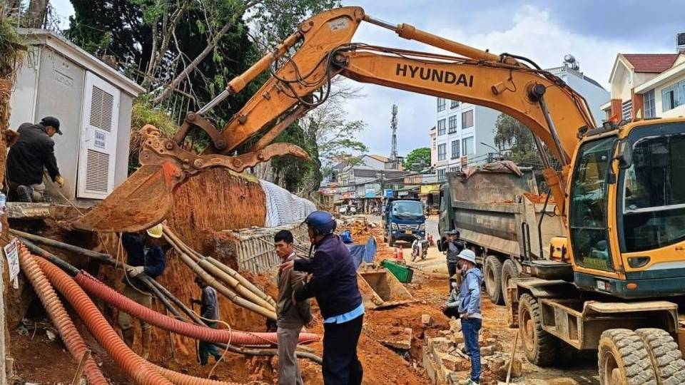 Lâm Đồng: Yêu cầu khẩn trương góp ý dự thảo chế tài xử phạt ngành xây dựng và bất động sản