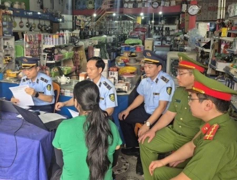 Lực lượng chức Nghệ An triển khai mở đợt cao điểm giám sát, kiểm tra, xử lý các hành vi xâm phạm quyền sở hữu trí tuệ