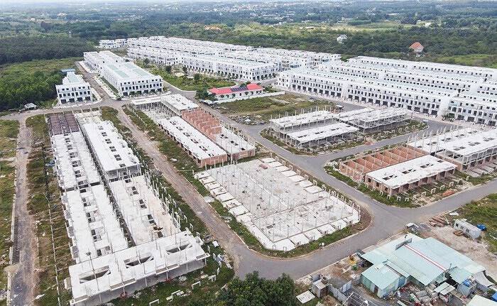 Đầu tư LDG sắp bị Sacombank thu giữ hơn 500 sổ đỏ, chuyện gì đang xảy ra?