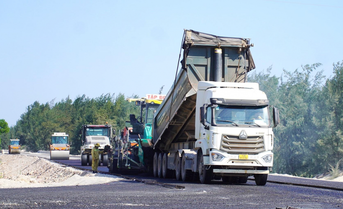 Quảng Trị đẩy nhanh tiến độ các dự án giao thông trọng điểm