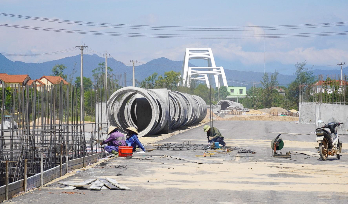 Quảng Trị đẩy nhanh tiến độ các dự án giao thông trọng điểm