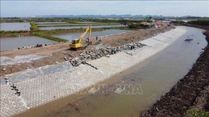 Vi phạm công trình thủy lợi: Nới một mét vuông, phạt tiền trăm triệu
