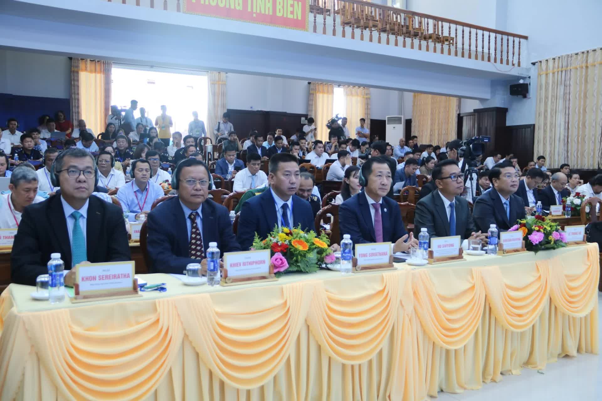 Việt Nam - Campuchia - Lào thúc đẩy liên kết thương mại biên giới, mở rộng chuỗi cung ứng khu vực