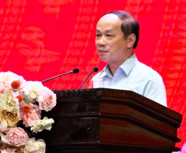 Ông Phạm Tất Thắng - Uỷ viên Trung ương Đảng, Phó Trưởng Ban Thường trực Ban Tuyên giáo và Dân vận Trung ương phát biểu khai mạc hội nghị.