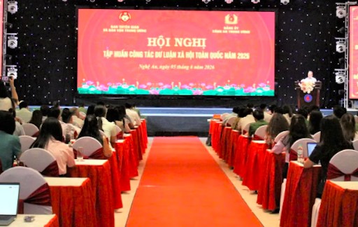 Công tác dư luận xã hội chính là cầu nối quan trọng giữa "ý Đảng, lòng dân"