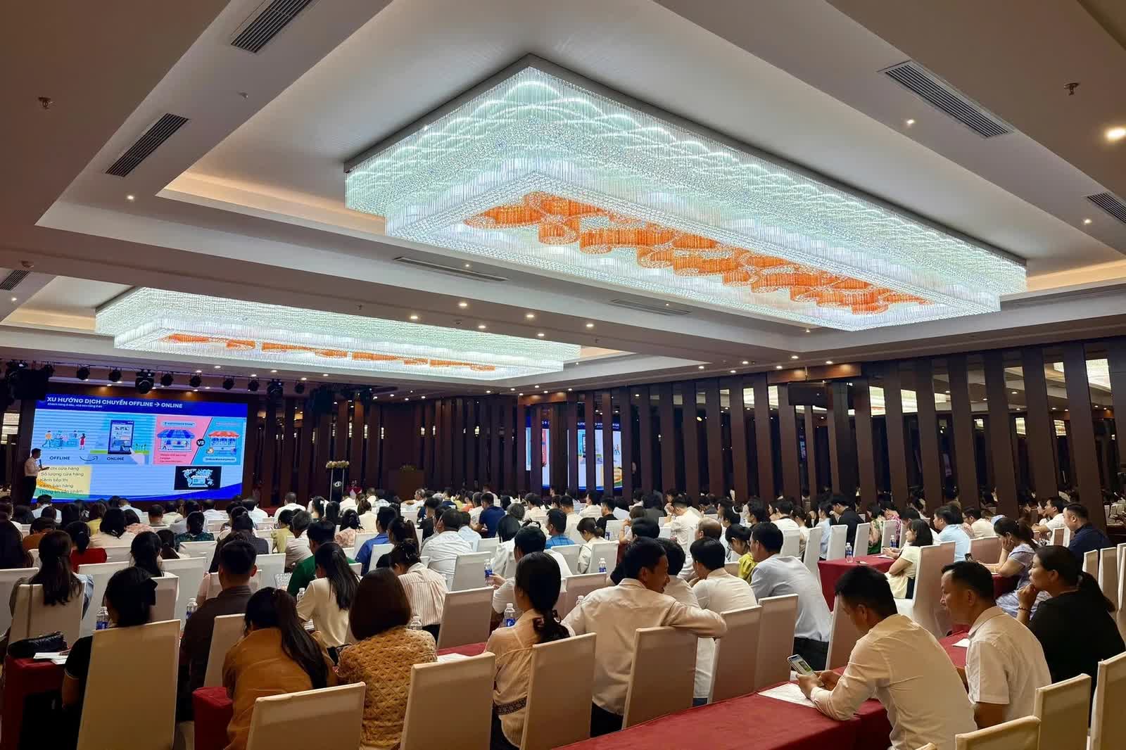 Thanh Hóa tăng cường đào tạo kỹ năng thương mại điện tử, thúc đẩy chuyển đổi số