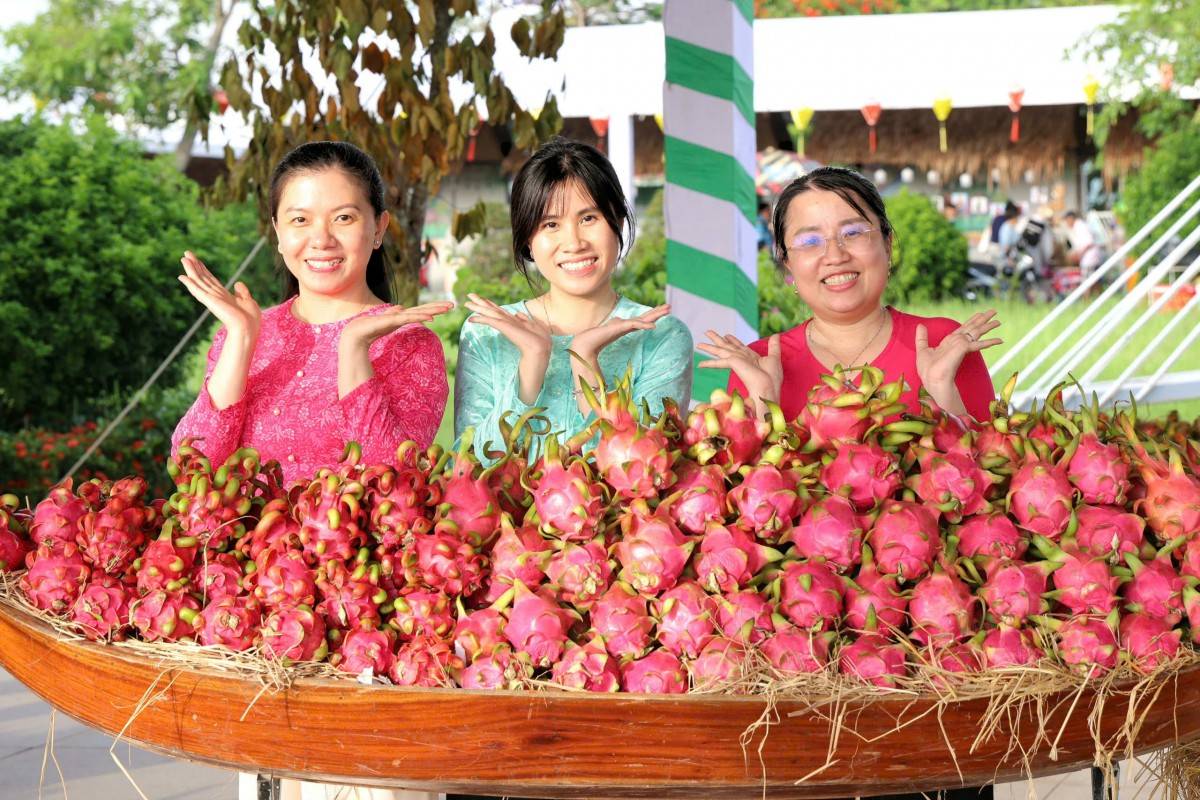 Lễ hội Trái cây Đồng Tháp lần thứ I năm 2026 được tổ chức nhằm tôn vinh các loại trái cây đặc sản của Đồng Tháp, khu vực Đồng bằng sông Cửu Long và cả nước