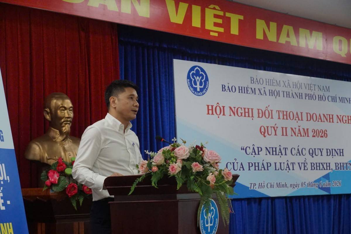 BHXH TP. Hồ Chí Minh đối thoại với hơn 300 doanh nghiệp, tháo gỡ vướng mắc về chế độ cho người lao động