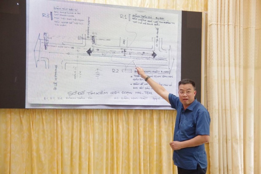 Đại tá Bùi Yên Tĩnh đề xuất đào 3 rãnh thăm dò, vuông góc với đường Trường Chinh.