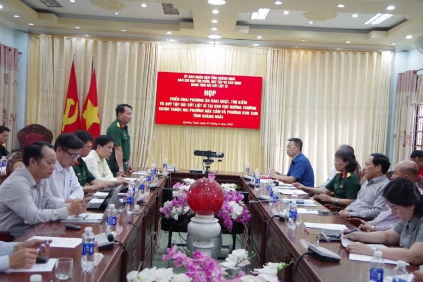 Họp triển khai phương án tìm kiếm và quy tập hài cốt liệt sĩ tại khu vực đường Trường Chinh.