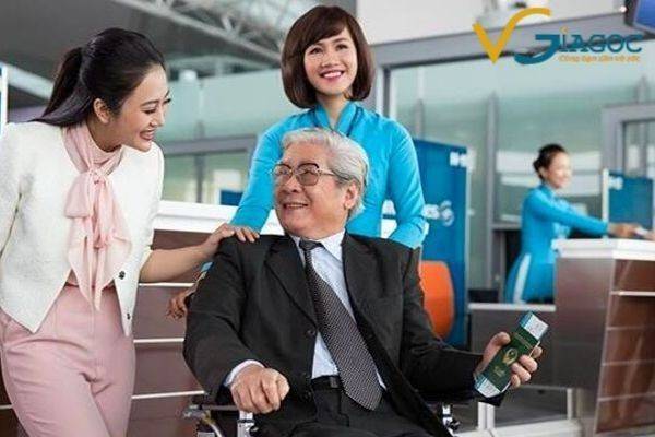 Vietnam Airlines giảm 15% vé máy bay cho khách trên 60 tuổi từ ngày 6/6