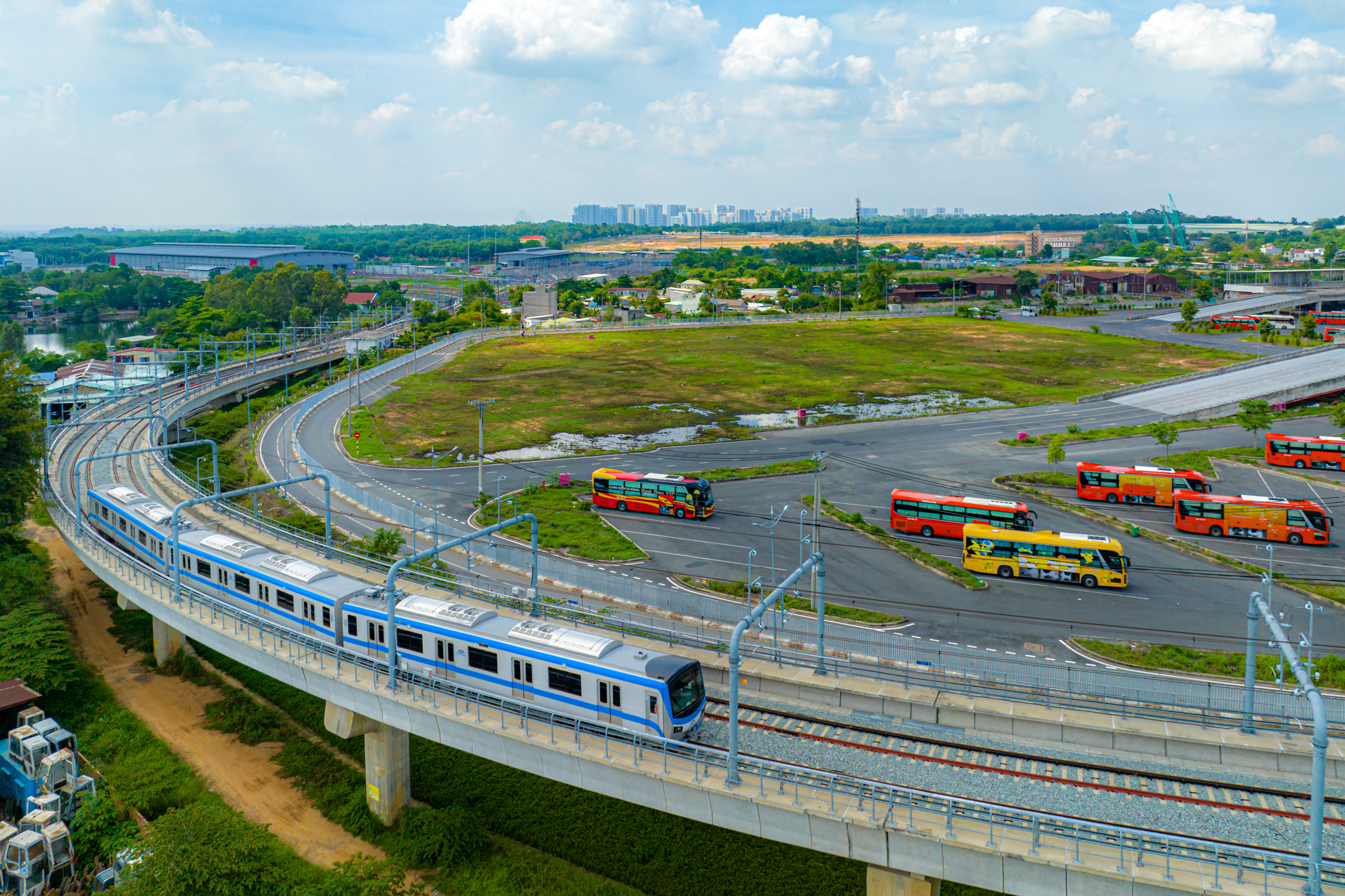 TP Hồ Chí Minh thúc tiến dự án metro Thủ Thiêm - Long Thành, đề nghị Đồng Nai phối hợp triển khai
