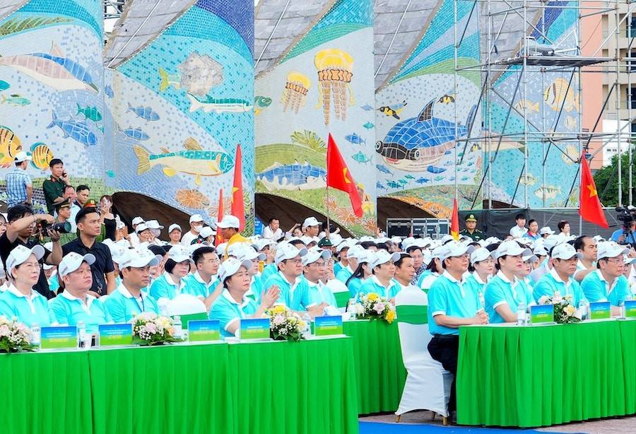 Các đại biểu tham dự lễ phát động