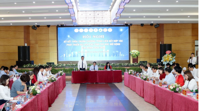 Hội nghị Ký kết thỏa thuận Chương trình liên kết hợp tác phát triển du lịch, giai đoạn 2026-2030 giữa các tỉnh Tây Bắc mở rộng.
