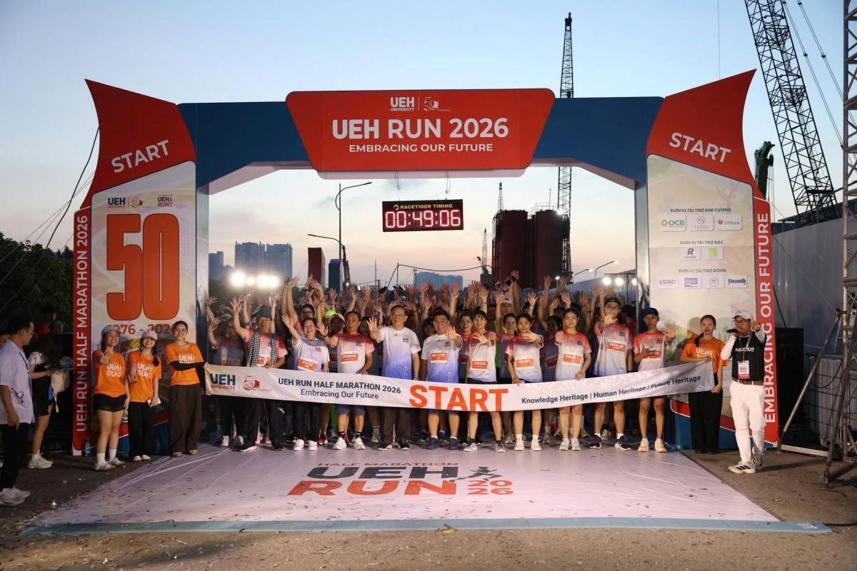 Hơn 4000 runner cùng lan tỏa tinh thần “Tri thức – Con người – Tương lai” tại UEH Run Half Marathon 2026
