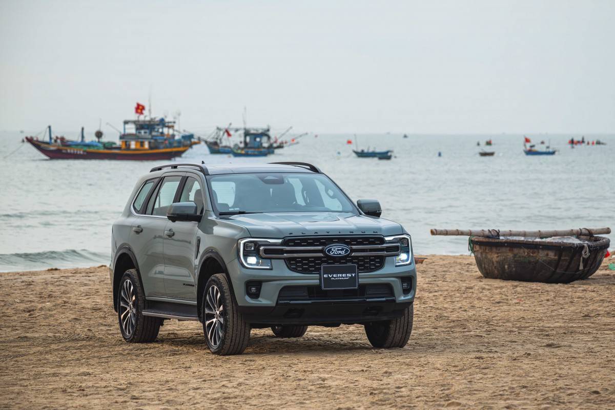 Ford Everest nâng cấp dải sản phẩm, đáp ứng đa dạng nhu cầu khách hàng
