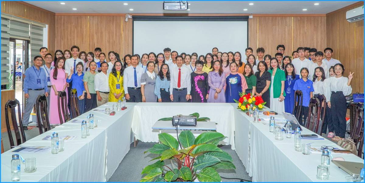 Trường Đại học Khánh Hòa tổ chức hội thảo “Kinh tế xanh - Kiến tạo lợi thế cạnh tranh bền vững cho doanh nghiệp”