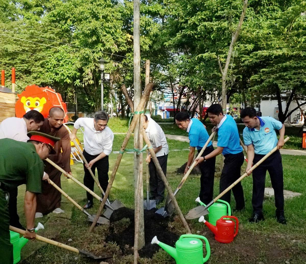 Phường Xuân Hòa (TP. Hồ Chí Minh) phát động phong trào toàn dân chung tay vì môi trường xanh – sạch – đẹp