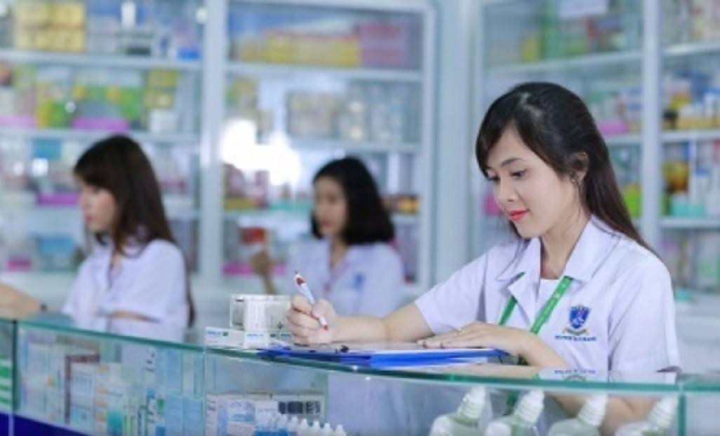 Vắng dược sĩ, bán lén thuốc viện trợ khiến loạt nhà thuốc tại TP. Hồ Chí Minh bị phạt