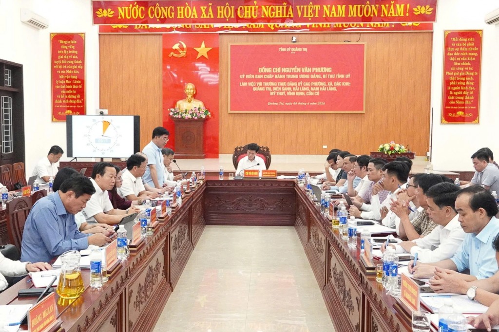 Quảng Trị đẩy nhanh giải ngân đầu tư công, hoàn thiện hạ tầng và chuyển đổi số ở cơ sở
