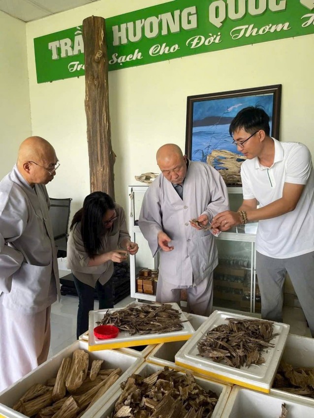 Từ kỹ sư cơ khí đến người làm trầm hương xứ Quảng: Hành trình của Ngô Tấn Quyền